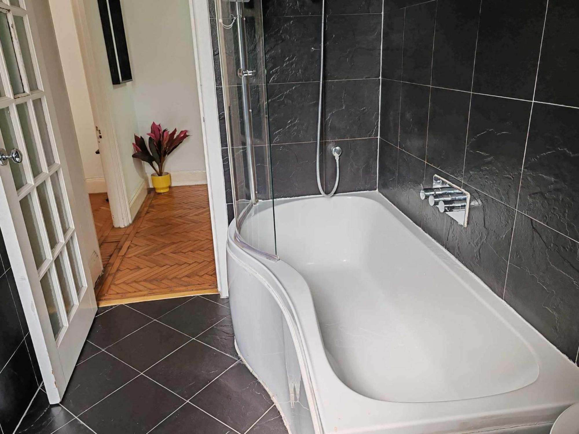 One Bedroom Apartment By Bayswater, Hyde Park لندن المظهر الخارجي الصورة