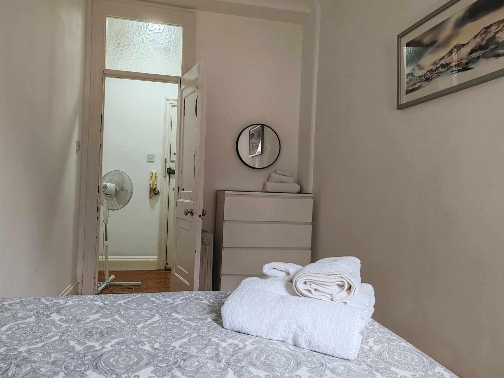 One Bedroom Apartment By Bayswater, Hyde Park لندن المظهر الخارجي الصورة